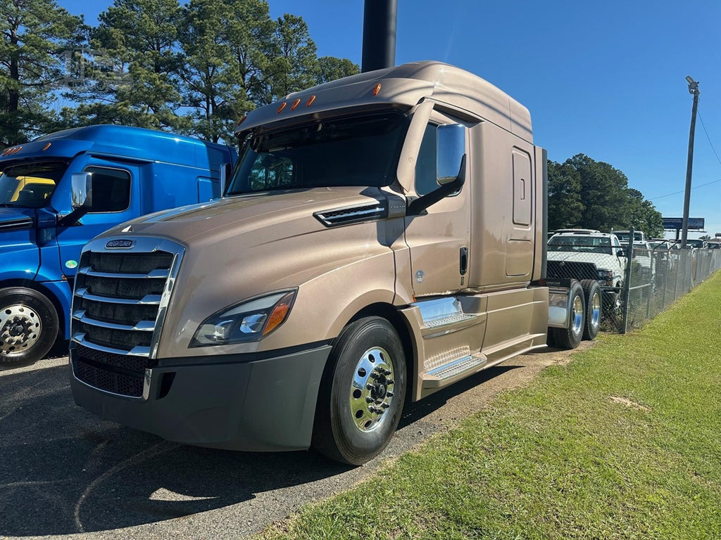 2023 FREIGHTLINER CASCADIA 126