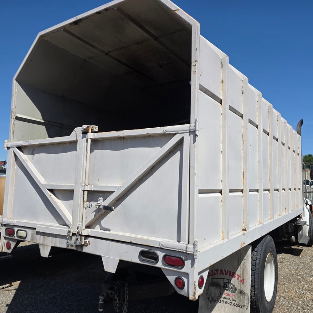 Freightliner M2 Chipper Truck