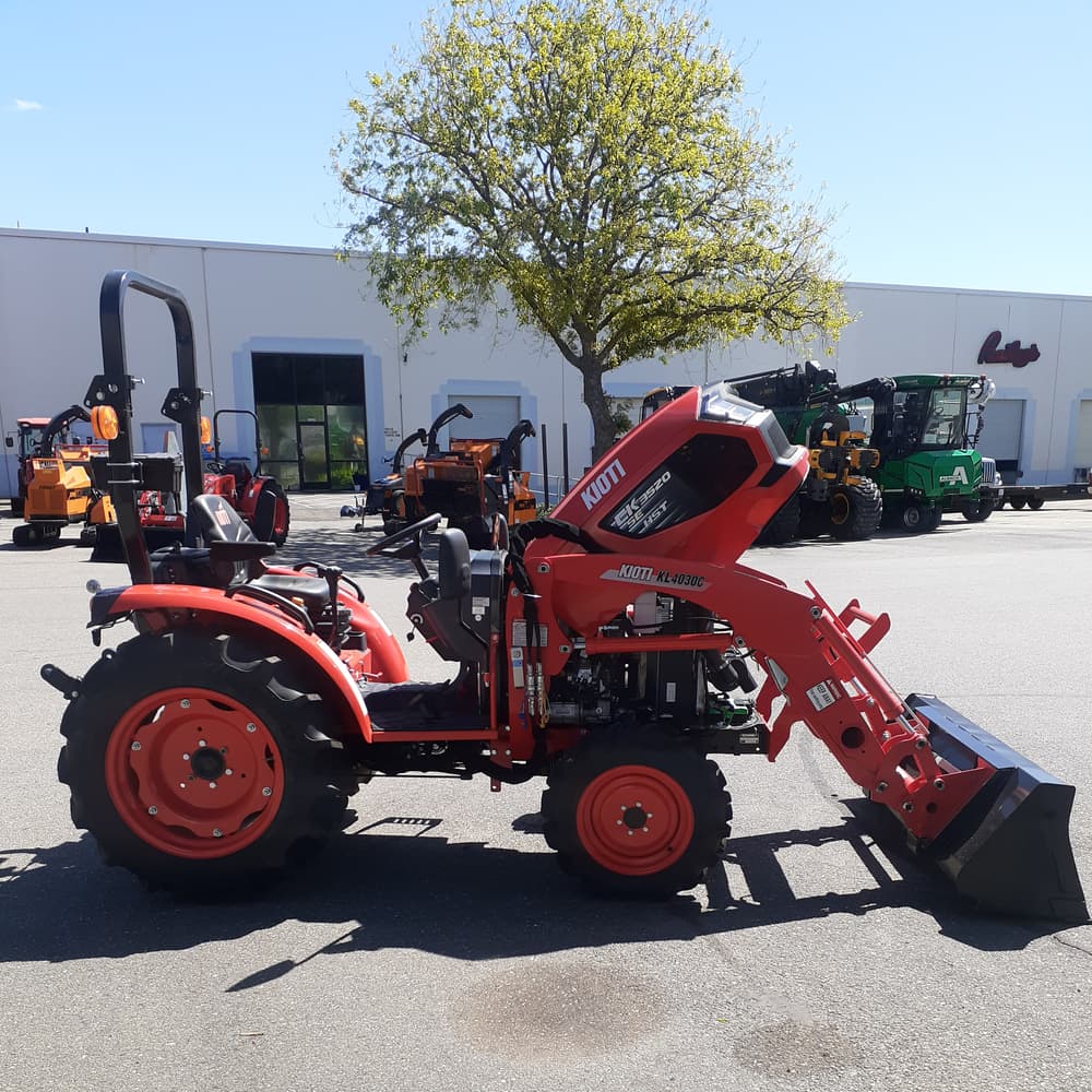 Kioti CK3520HST Tractor