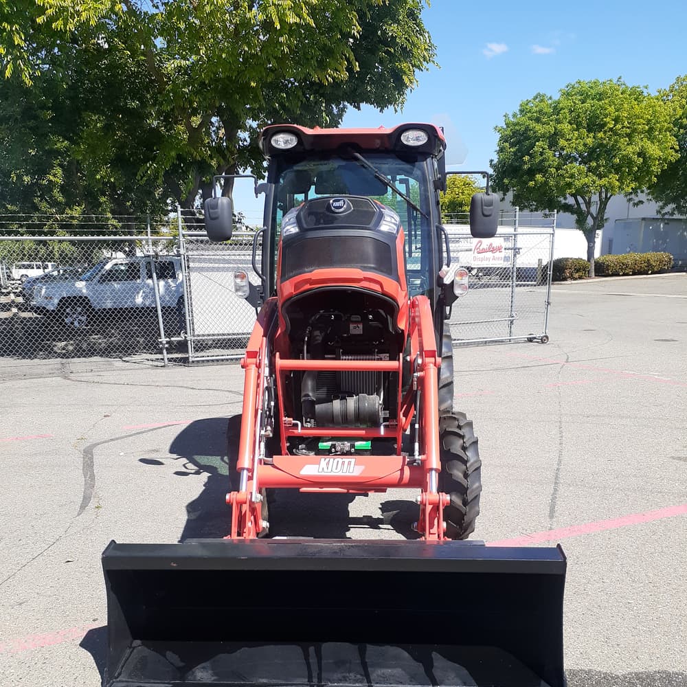 Kioti CK2620HST Tractor