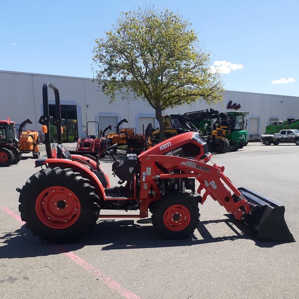 Kioti DK4220 HST Tractor