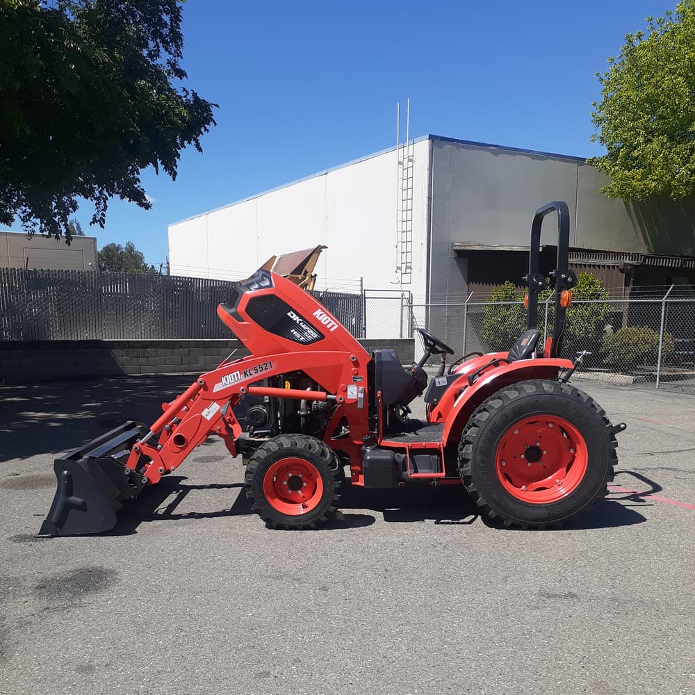 Kioti DK4720 SE HST Tractor