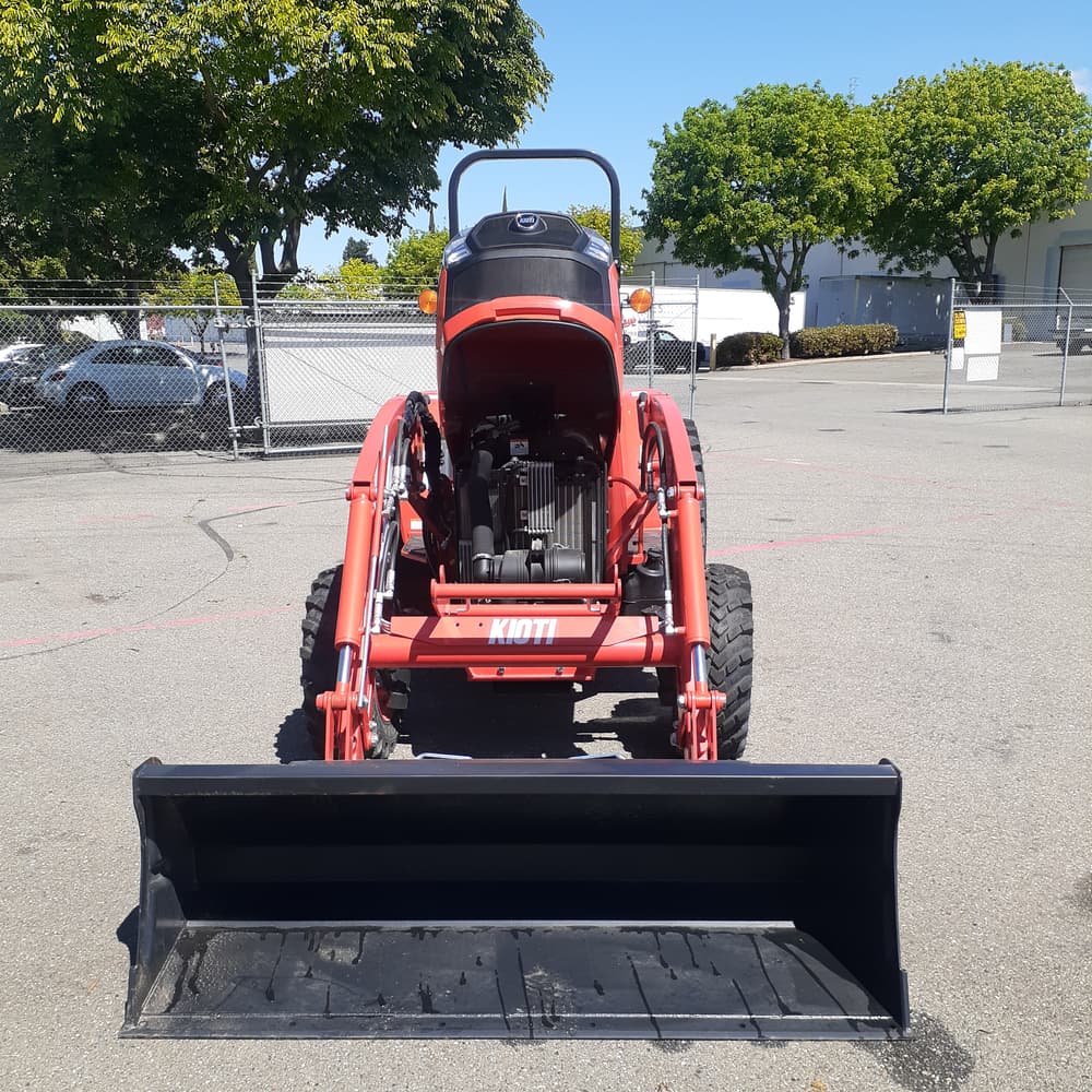 Kioti DK4720 HST Tractor
