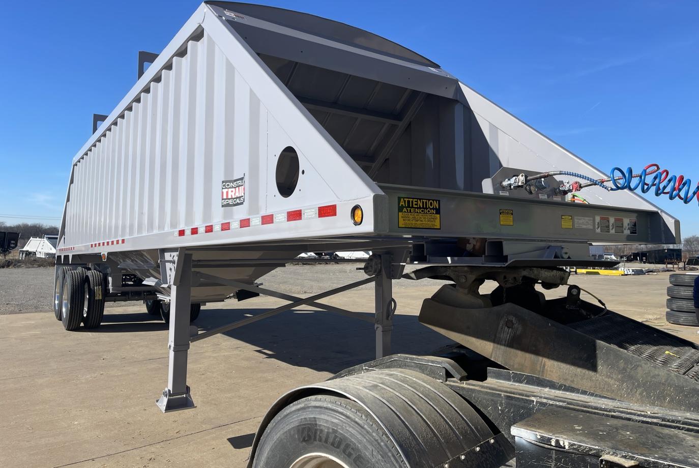 CONSTRUCTION TRAILER SPECIALISTS SAND HOPPER TRAILER