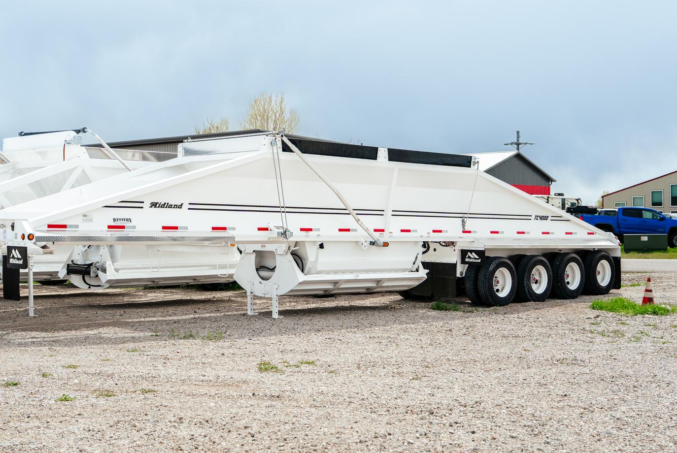 Midland TC4000 Belly Dump