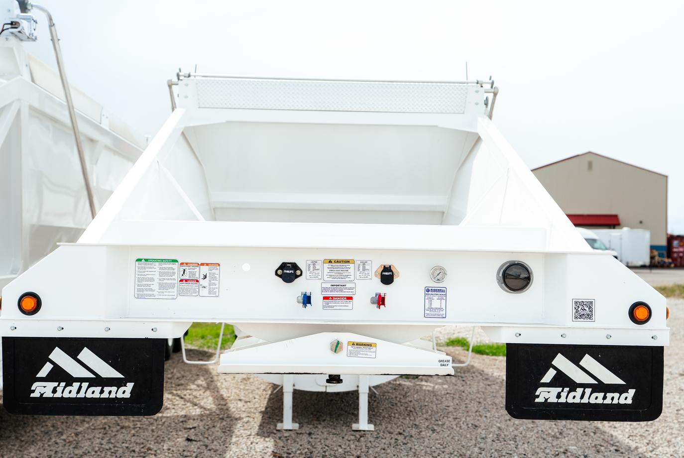 Midland TC4000 Belly Dump