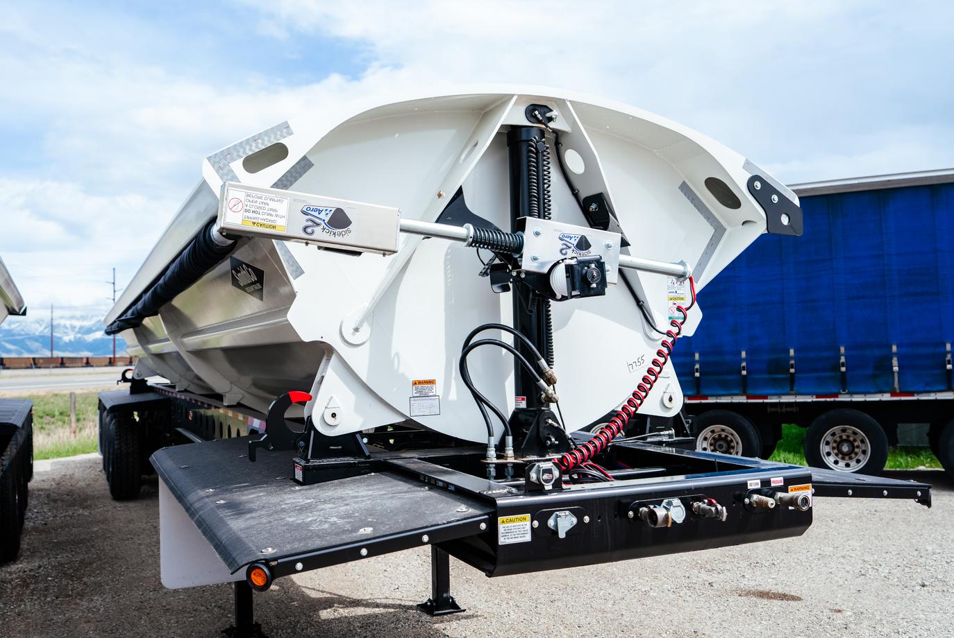 SMITHCO SX4 SIDE DUMP TRAILER