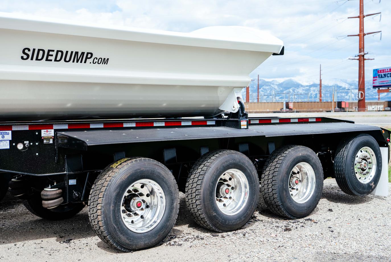NEW SMITHCO SX4 SIDE DUMP TRAILER