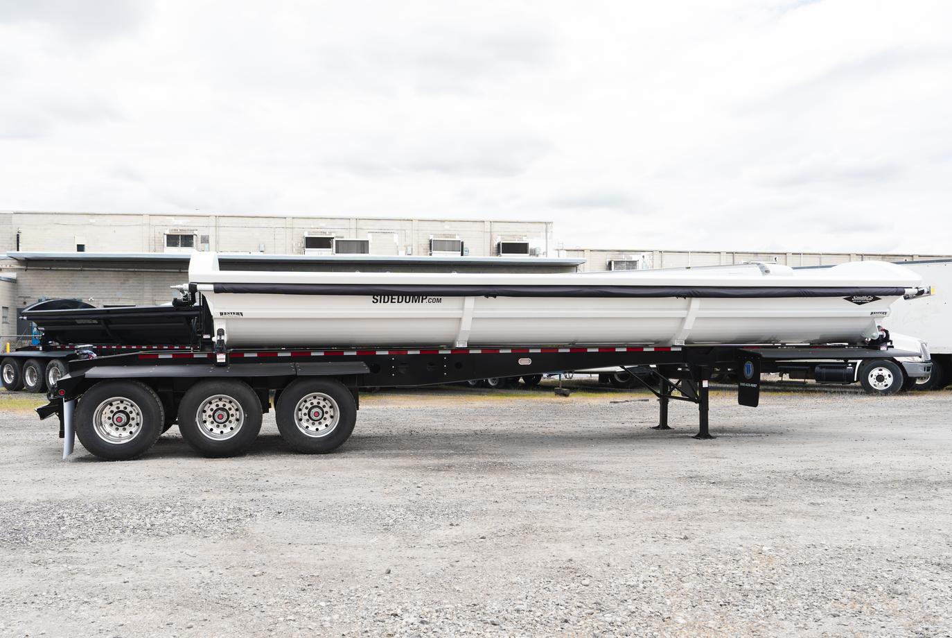 SMITHCO 3 AXLE SIDE DUMP TRAILER