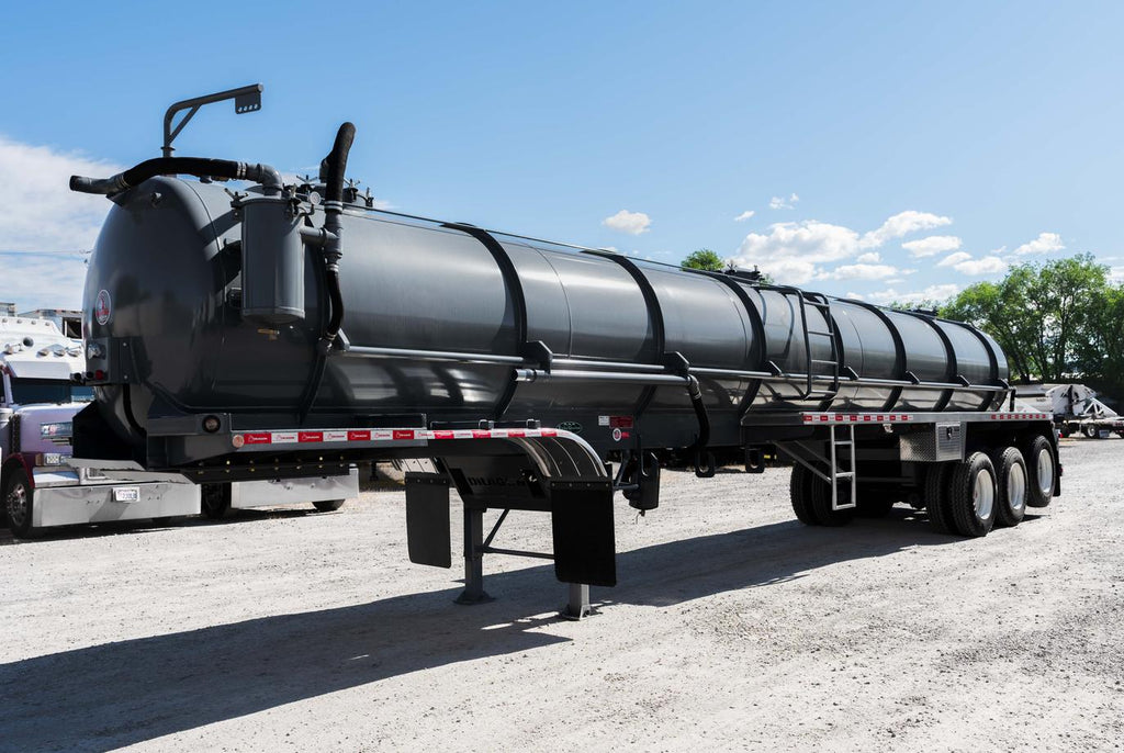 DRAGON 165 BBL 3 AXLE VAC TRAILER