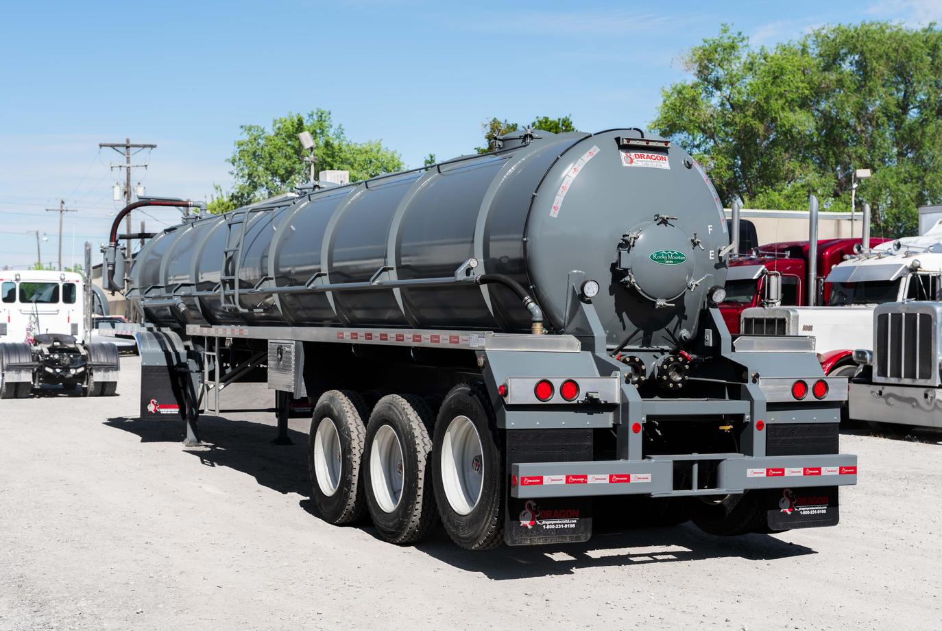 165 BBL 3 AXLE STEEL NON CODE VACUUM TRAILER