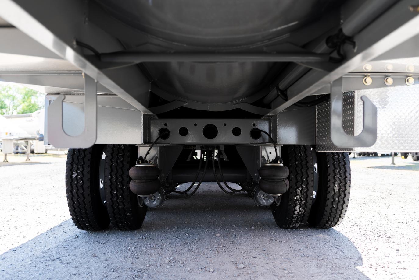 185 BBL 4 AXLE STEEL NON CODE VACUUM TRAILER