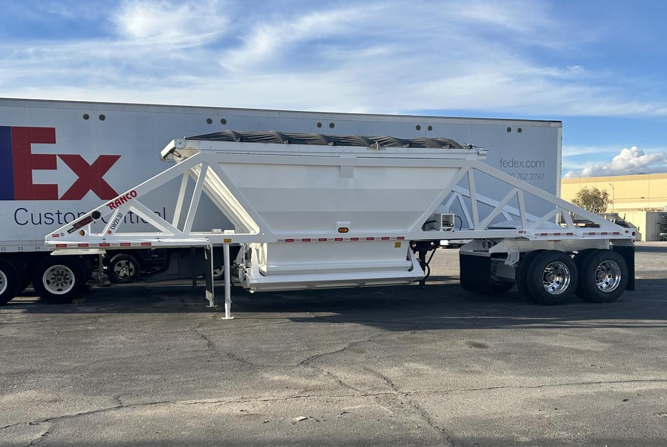 RANCO LIGHTWEIGHT BOTTOM DUMP SPRING RIDE TRAILER